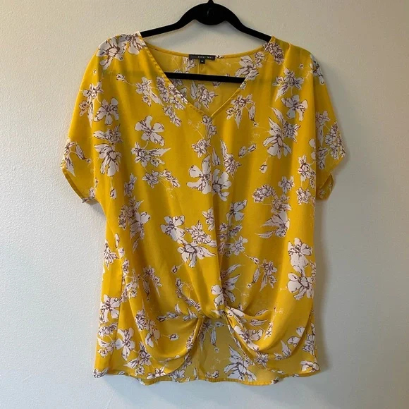 West Kei | Yellow Floral Blouse, Tie Front | Size Medium - Picture 7 of 10